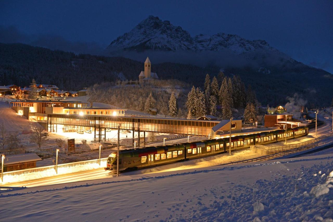 Alpenwellnesshotel St. Veit Sexten Bagian luar foto