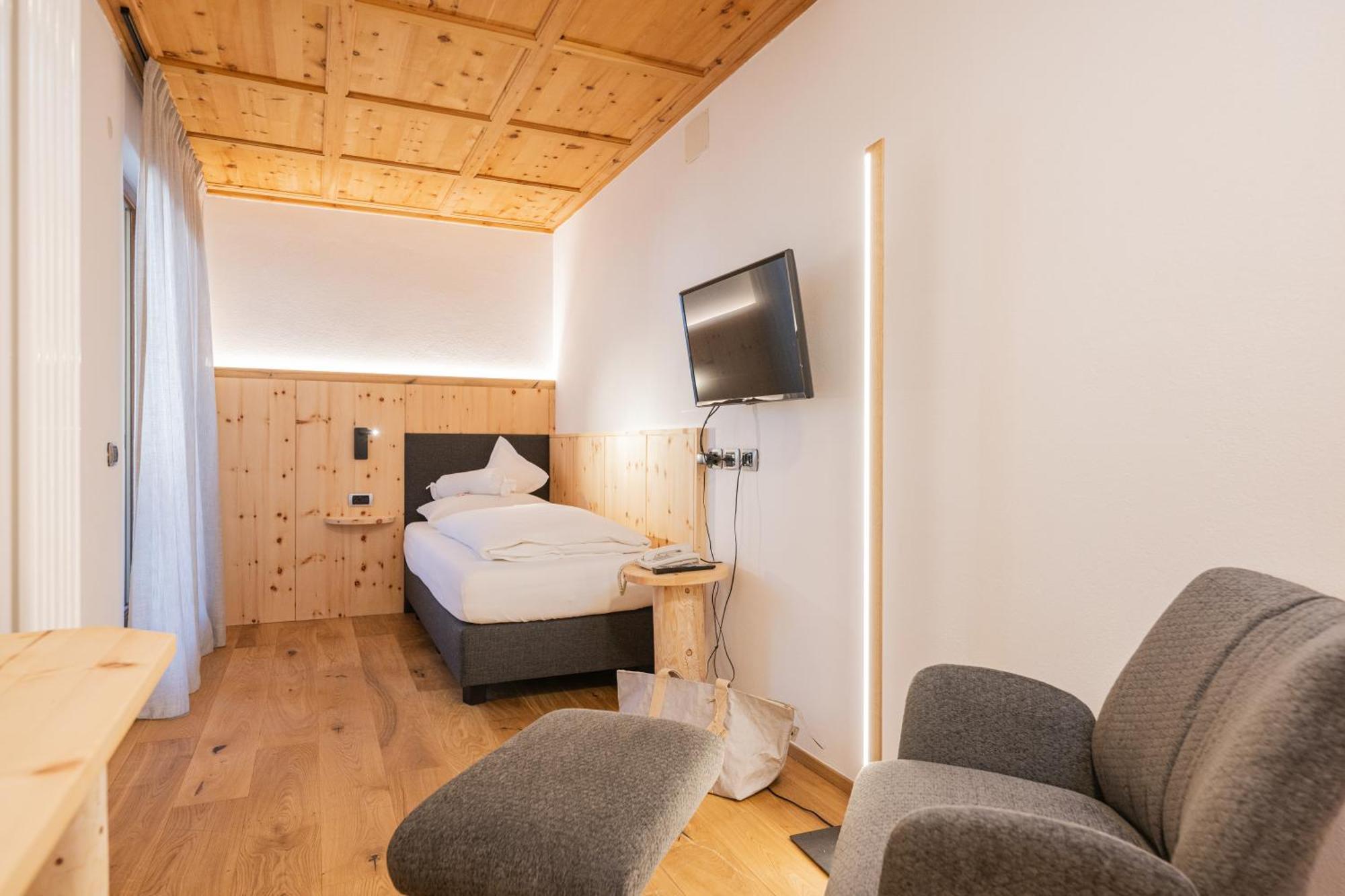 Alpenwellnesshotel St. Veit Sexten Bagian luar foto