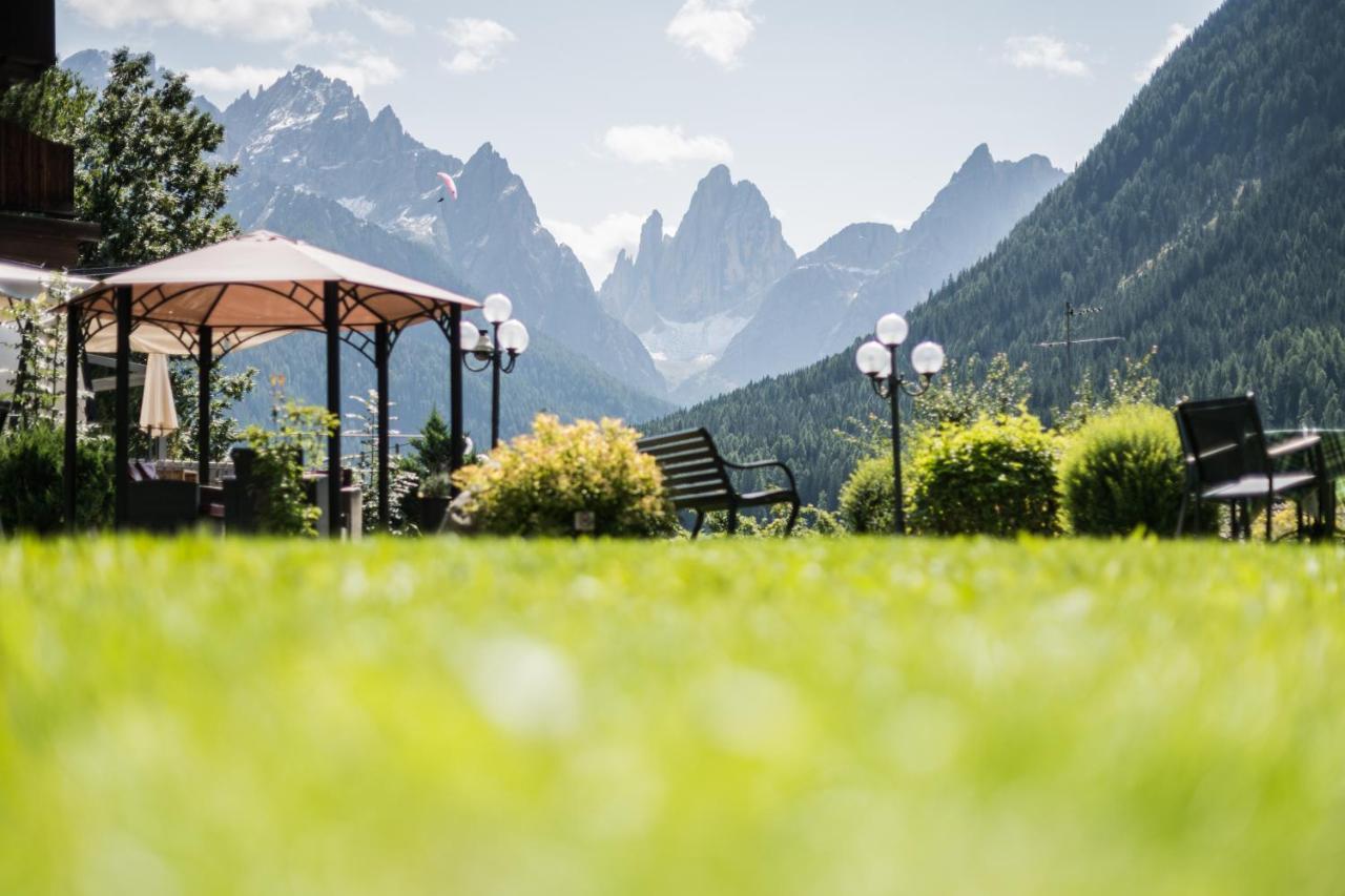 Alpenwellnesshotel St. Veit Sexten Bagian luar foto