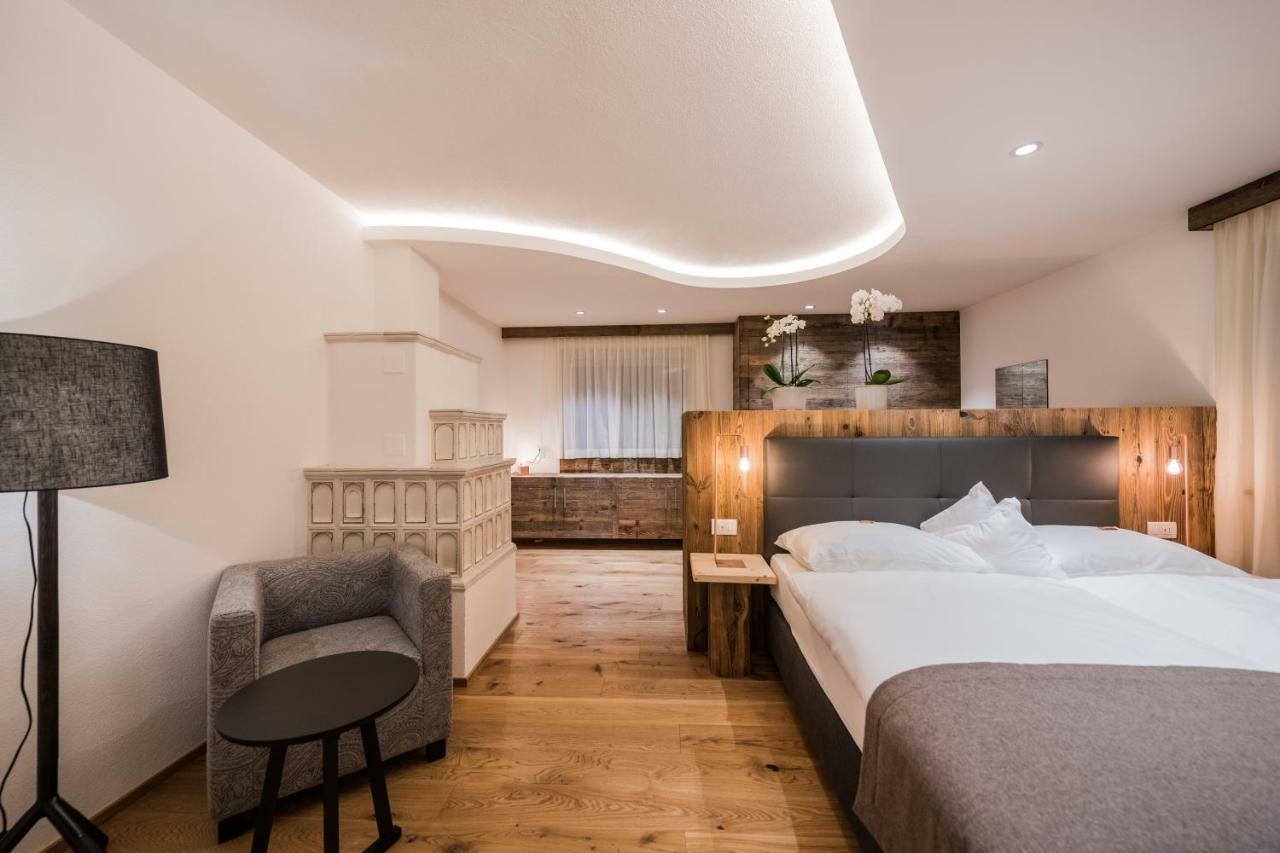 Alpenwellnesshotel St. Veit Sexten Bagian luar foto