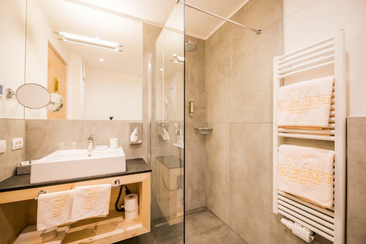 Alpenwellnesshotel St. Veit Sexten Bagian luar foto