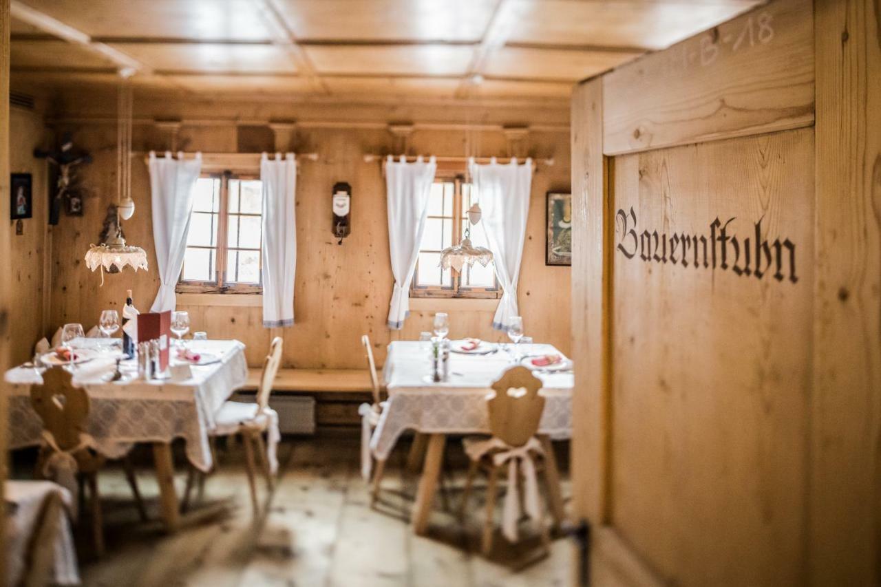 Alpenwellnesshotel St. Veit Sexten Bagian luar foto