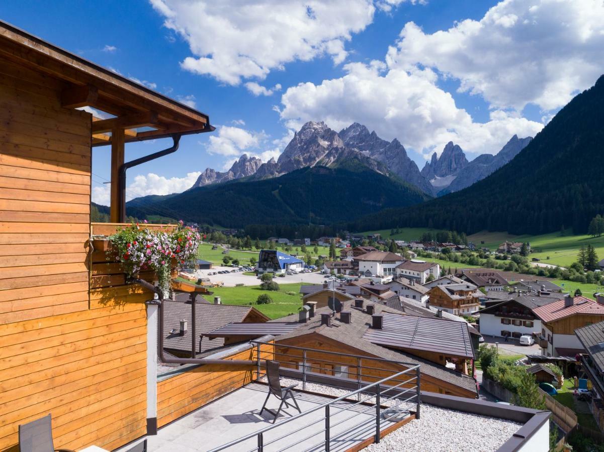 Alpenwellnesshotel St. Veit Sexten Bagian luar foto